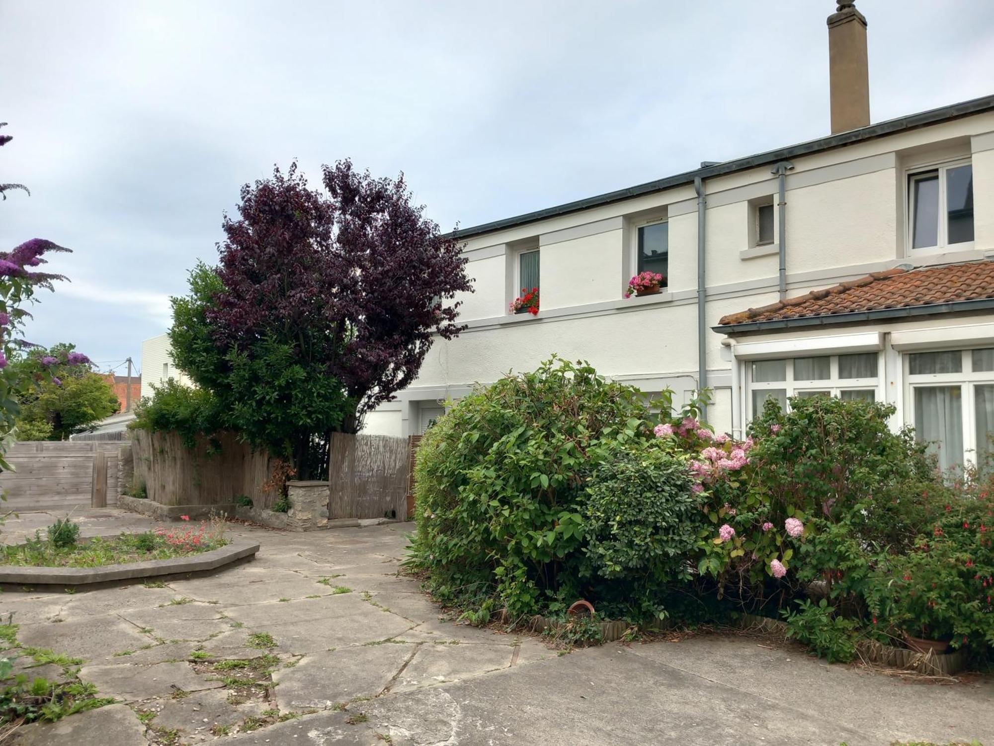 Studio 30 M2 Refait A Neuf Idealement Situe Centre Ville Et Plage Wimereux Exterior foto